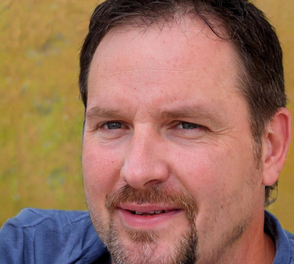Portrait de Julien Martel, formateur expert